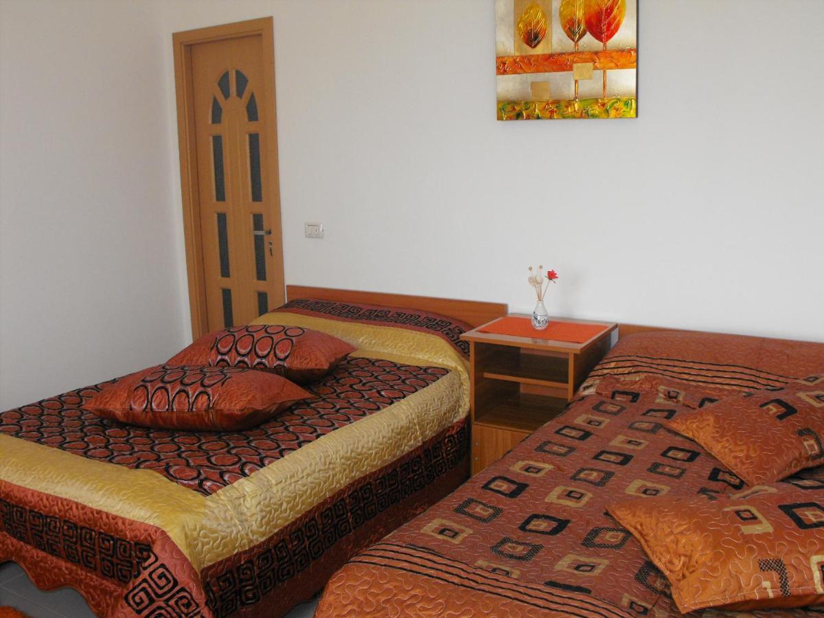 Casa Rustica Apart & Rooms Cimpineanca Ngoại thất bức ảnh