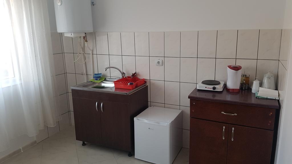 Casa Rustica Apart & Rooms Cimpineanca Ngoại thất bức ảnh