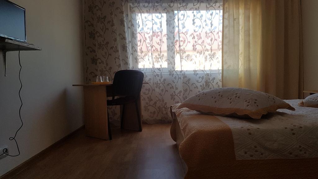 Casa Rustica Apart & Rooms Cimpineanca Ngoại thất bức ảnh