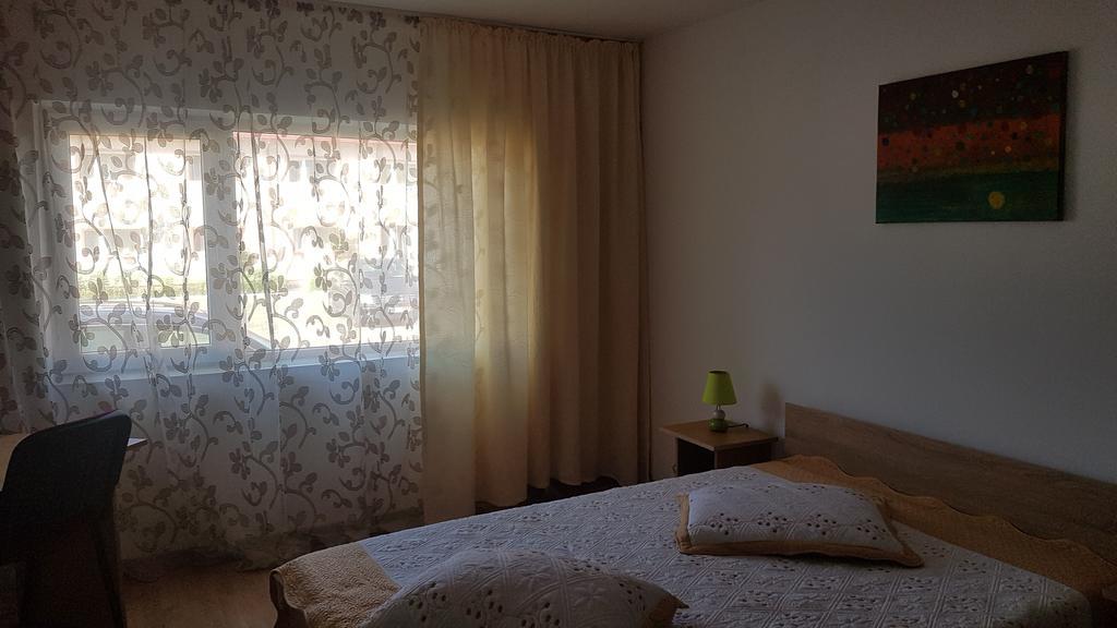 Casa Rustica Apart & Rooms Cimpineanca Ngoại thất bức ảnh